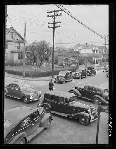 Four o'clock traffic, Norfolk, Virginia