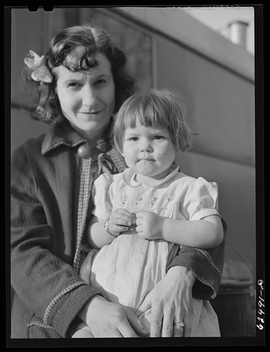 Residents of trailer camp for Navy Yard construction workers. Portsmouth, Virginia