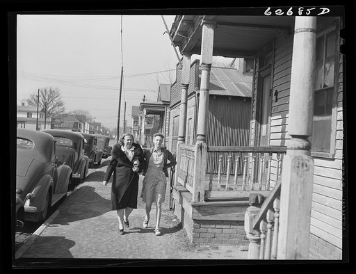 Street near Navy yard. Portsmouth, Virginia