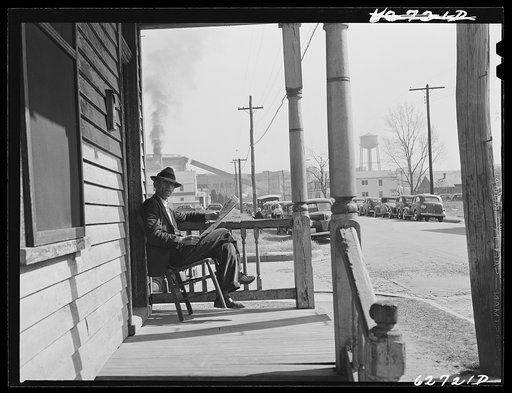 Untitled photo, possibly related to: House near Navy yard. Portsmouth, Virginia