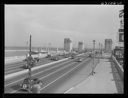 Untitled photo, possibly related to: Five p.m. traffic on North Shore Boulevard. Chicago, Illinois