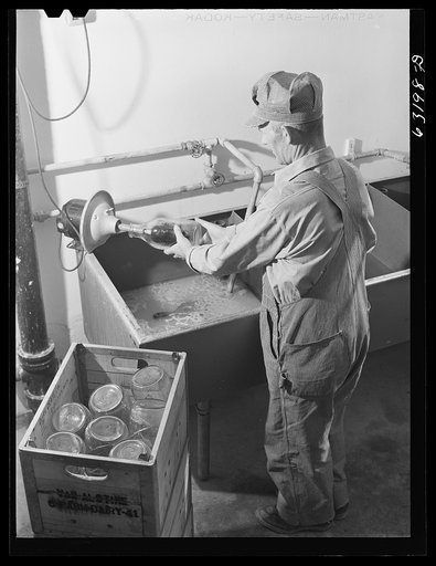 Washing bottles at pasteurizing plant. Greendale, Wisconsin