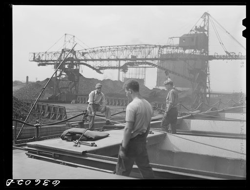 Untitled photo, possibly related to: Coal docks. Duluth, Minnesota
