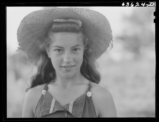 Untitled photo, possibly related to: Bean picker. Shawano County, Wisconsin