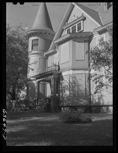 Closed home. Elgin, Illinois