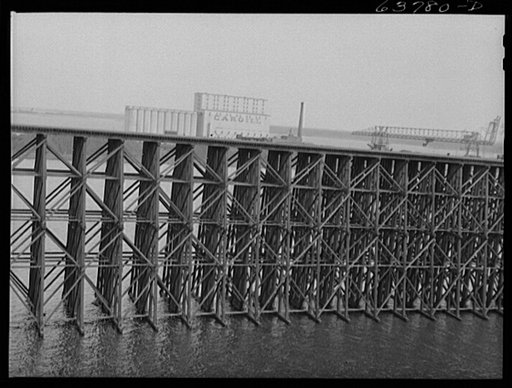 Untitled photo, possibly related to: Iron ore docks at Allouez, Wisconsin