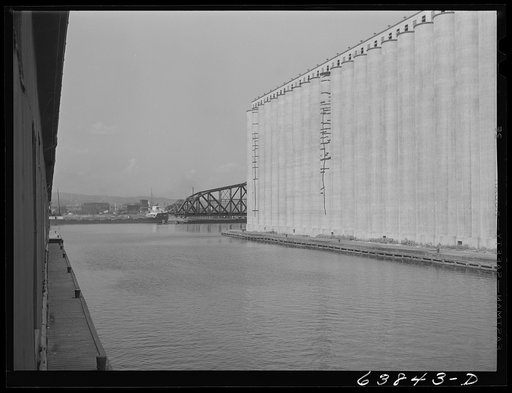 Great Northern grain elevator. Superior, Wisconsin