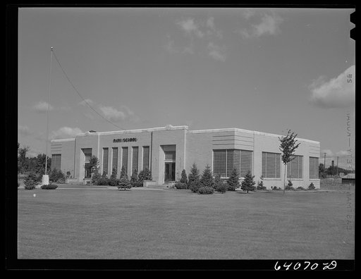 Modern schoolhouse. Hibbing, Minnesota