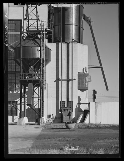 Untitled photo, possibly related to: General Motors plant. Trenton, New Jersey