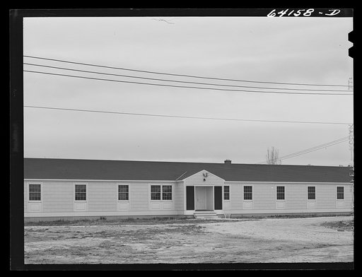 Untitled photo, possibly related to: Housing for defense workers. Aberdeen, Maryland