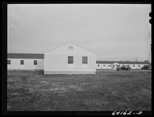 Untitled photo, possibly related to: Housing for defense workers. Aberdeen, Maryland