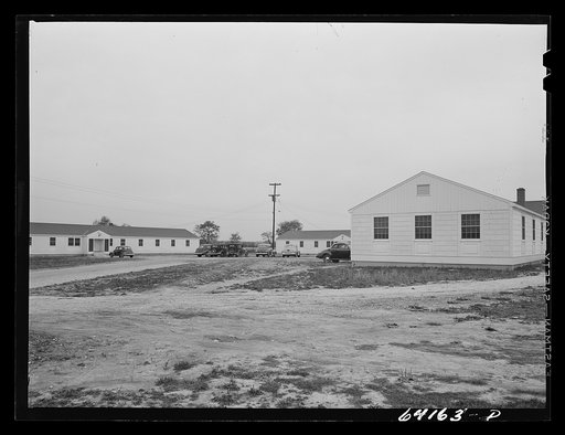 Untitled photo, possibly related to: Housing for defense workers. Aberdeen, Maryland