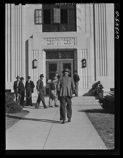 Neosho, Missouri. Newton County courthouse