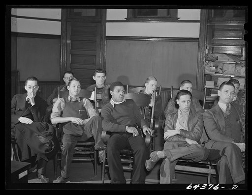 Portsmouth, Ohio. "Hams" (amateur radio operators) of Portsmouth and vicinity meeting to organize for civilian defense