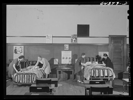 Portsmouth, Ohio. Red Cross class of women volunteers under the civilian defense program