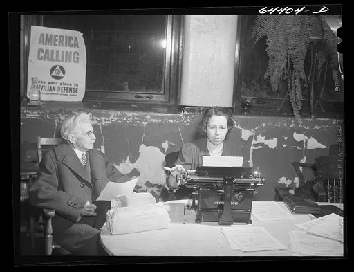 Marietta, Ohio. Old lawyer, veteran of Spanish-American War, registering for civilian defense in basement of the courthouse
