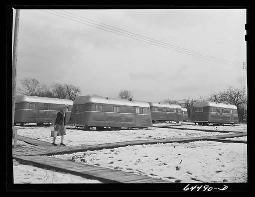 Burlington, Iowa. Acres unit, FSA (Farm Security Administration) trailer camp for workers at Burlington ordnance plant