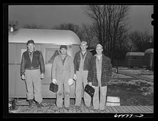 Burlington, Iowa. Sunnyside unit of FSA (Farm Security Administration) trailer camp. Workers at the Burlington ordnance plant who live at the unit