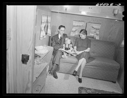 Burlington, Iowa. Sunnyside unit, FSA (Farm Security Administration) trailer camp. McReynolds family in their trailer for workers at Burlington ordnance plant