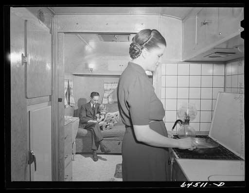 Burlington, Iowa. Sunnyside unit, FSA (Farm Security Administration) trailer camp. McReynolds family in their trailer for workers at Burlington ordnance plant
