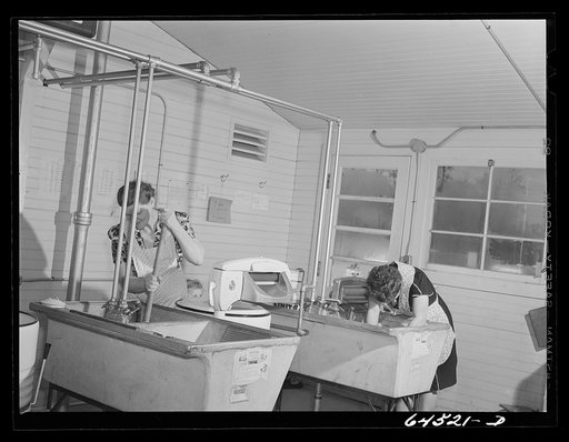 Burlington, Iowa. Acres unit, FSA (Farm Security Administration) trailer camp. In the utility building for workers at Burlington ordnance plant