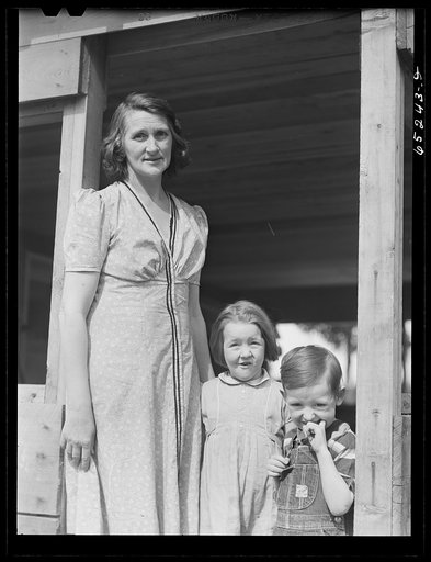 Untitled photo, possibly related to: Flathead Valley special area project, Montana. Mrs. Ed Line, wife of FSA (Farm Security Administration) borrower