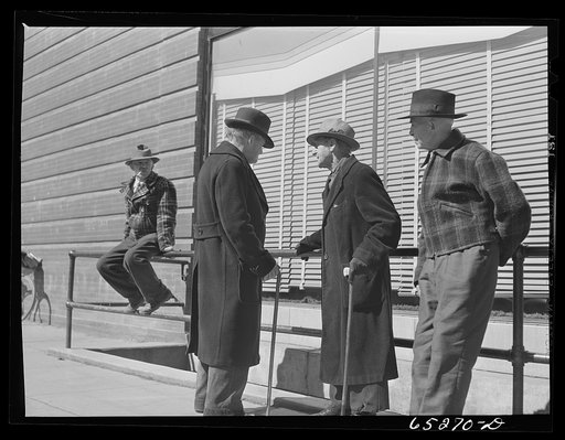 "[Untitled photo, possibly related to:  Kalispell, Montana. Saturday afternoon]"