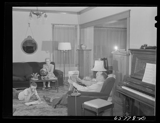 Untitled photo, possibly related to: Lincoln, Nebraska. Floyd Lynn and his family