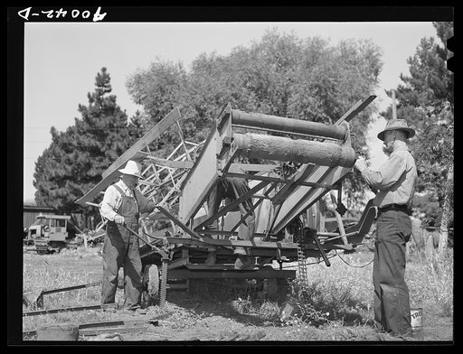Repairing combine, Latah County, Idaho