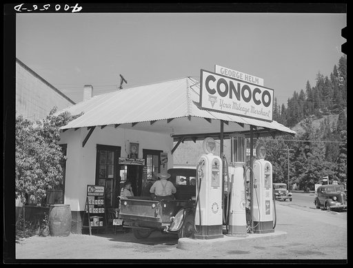 Filling station. Orofino, Idaho
