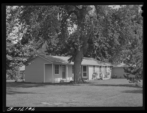 Manager's house at the FSA (Farm Security Administration) farm family migratory labor camp. Yakima, Washington