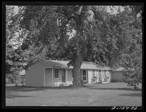 Untitled photo, possibly related to: Manager's house at the FSA (Farm Security Administration) farm family migratory labor camp. Yakima, Washington