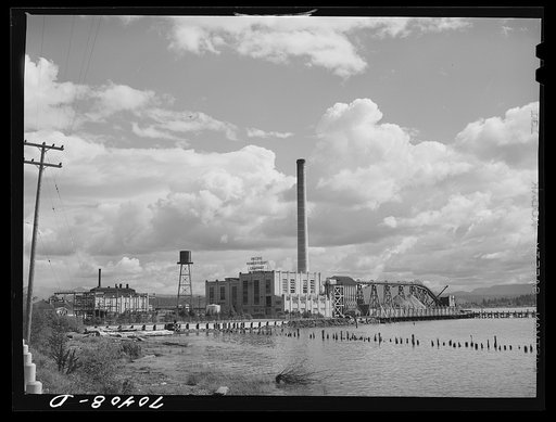 Untitled photo, possibly related to: Pacific Power and Light Company plant. Astoria, Oregon