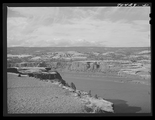 Columbia River. Klickitat County, Washington