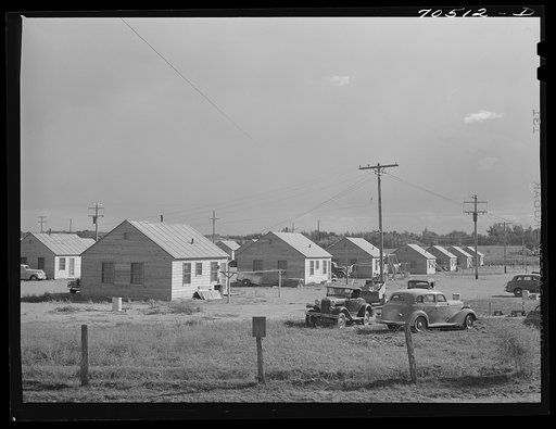 Housing built by contractor for office workers at the Umatilla ordnance depot. Hermiston, Oregon