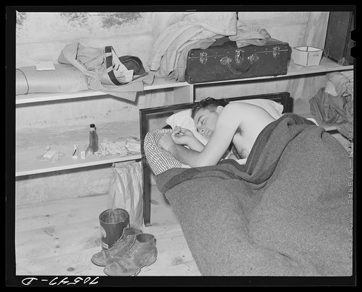 Workman at Umatilla ordnance depot who lives in an igloo which is being used to house some of the single men. Hermiston, Oregon