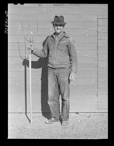 Farmer. Black Canyon Project, Canyon County, Idaho