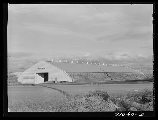 Klamath County, Oregon. Potato cellar