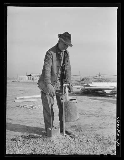 Canyon County, Idaho. Mr. Palmer on the Black Canyon reclamation project administered by the United States Department of the Interior, Bureau of Reclamation