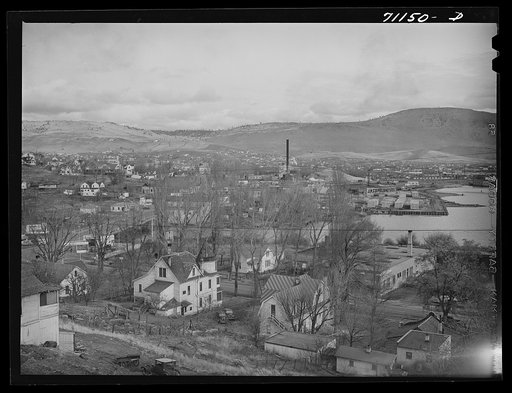 Klamath Falls, Oregon, trading center for prosperous agricultural, lumbering, cattle and sheep raising area. Principal agricultural crop is potatoes