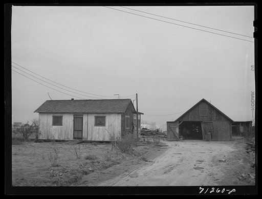 Untitled photo, possibly related to: House in which the Fred Edwards family lives at Marysville, California