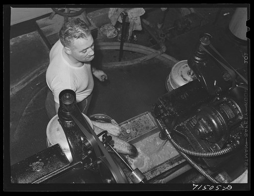 A separator is used to complete separation of oil from water after oil has been drawn from the settling tank. Lindsay, California