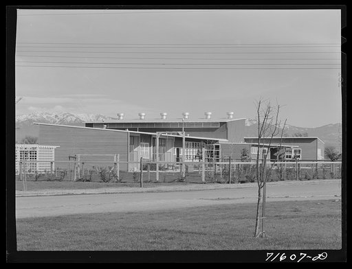 Woodville, California. FSA (Farm Security Administration) farm workers' community. Community building