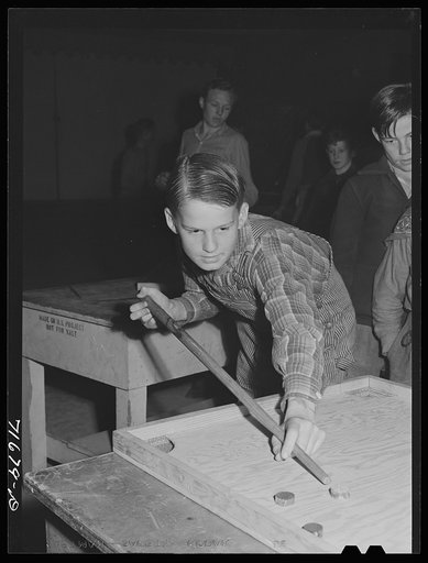 Tulare County, California. FSA (Farm Security Administration) farm workers' camp. The recreation room
