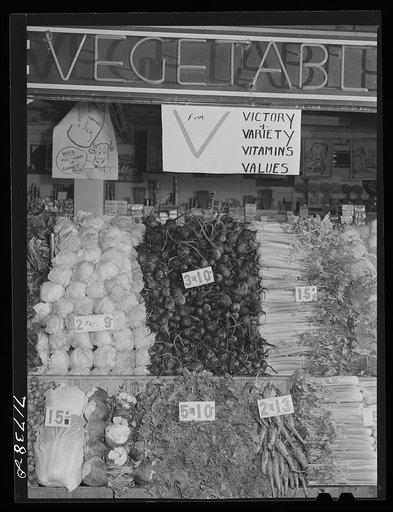 Porterville, California. Vegetable stand