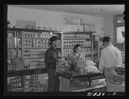 Tulare County. Tenant purchase clients' cooperative store