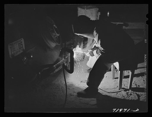 Pinal County, Arizona. Defense training project, U.S. Department of Education. Welding course at the school