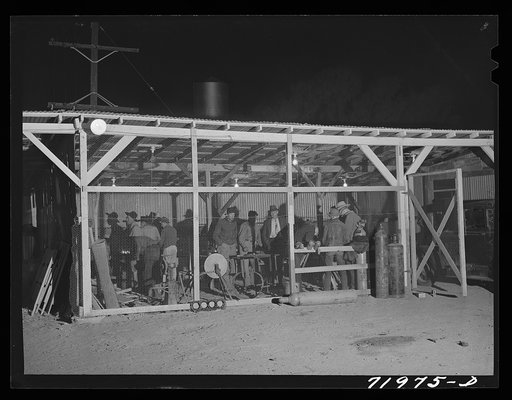 Welding school for defense training, a project of the U.S. Department of Education. Pinal County, Arizona