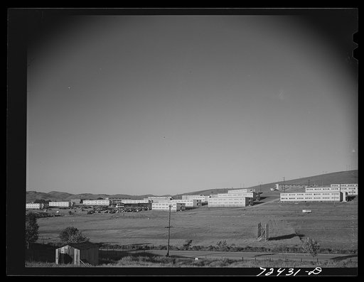 Vallejo, California. FSA (Farm Security Administration) defense housing project. Dormitories