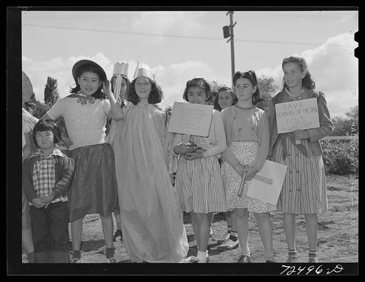San Juan Bautista, California. Schoolchildren collecting scrap metal for war